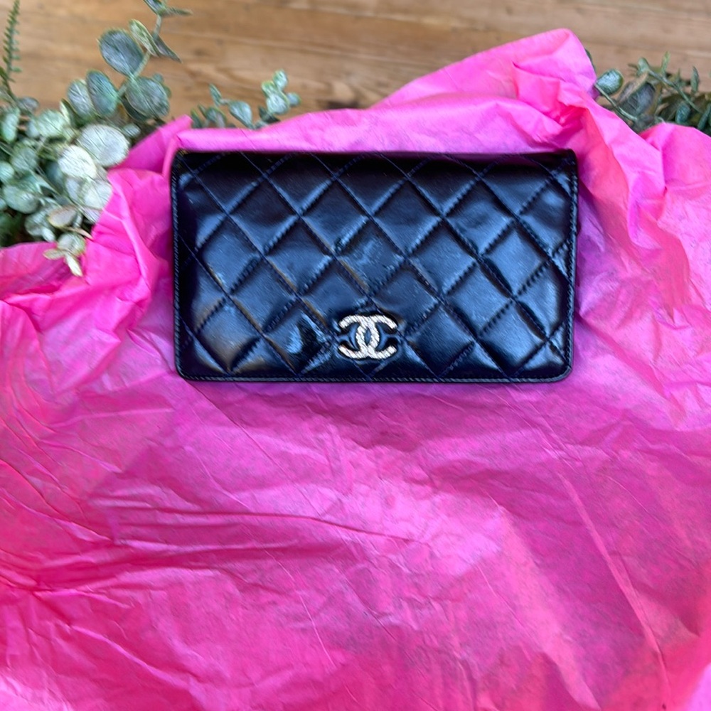 CHANEL WALLET